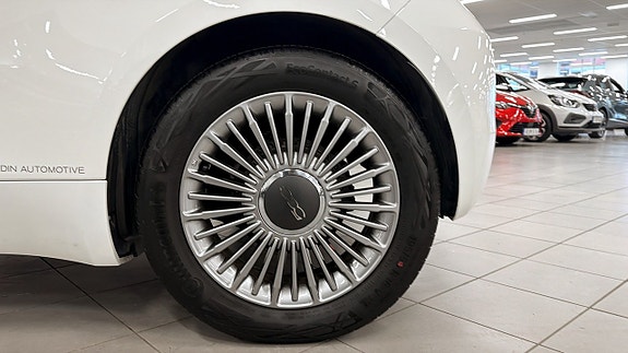 Fiat 500e 7 of 18
