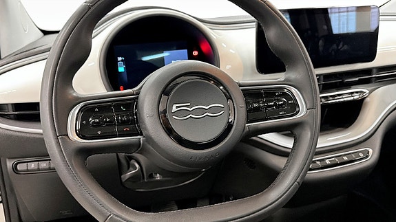 Fiat 500e 10 of 18