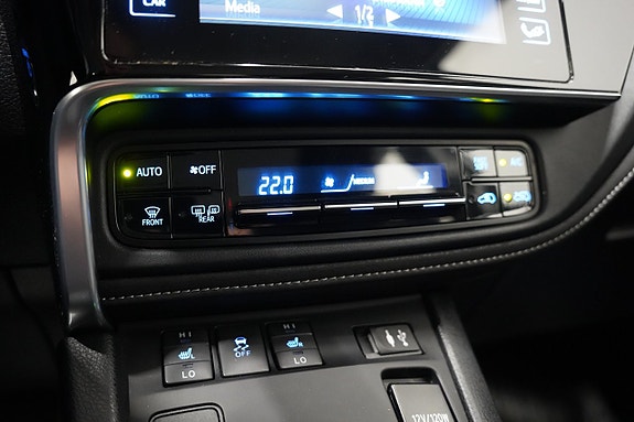 Toyota Auris 13 of 18