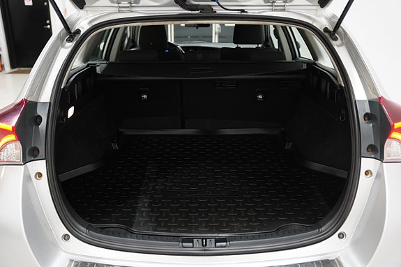 Toyota Auris 18 of 18