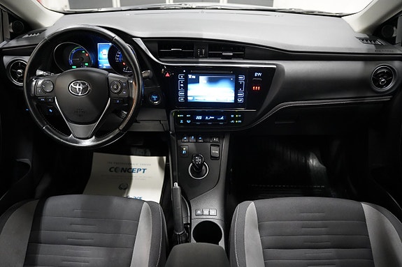 Toyota Auris 9 of 18