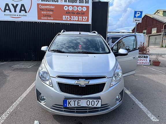 Chevrolet Spark 2 of 2