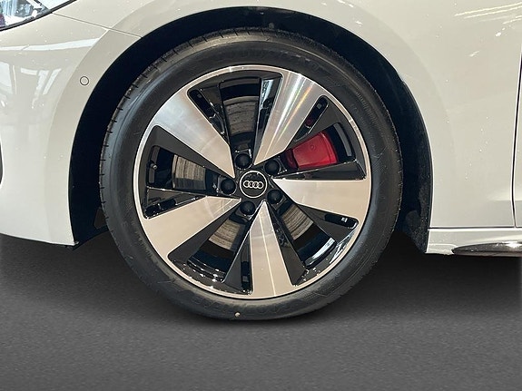 Audi A5 8 of 18