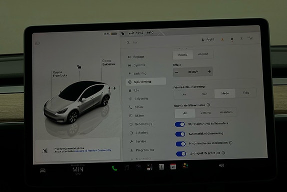 Tesla Model Y 25 of 26