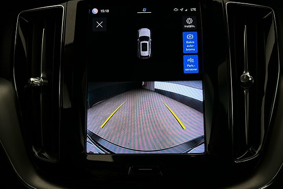 Volvo XC60 27 of 29