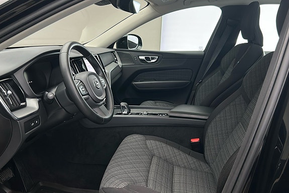 Volvo XC60 10 of 29