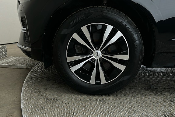 Volvo XC60 12 of 29