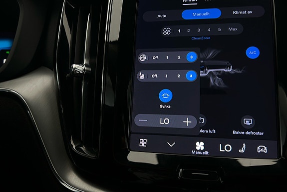 Volvo XC60 22 of 29
