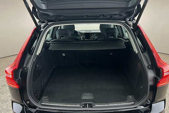 Volvo XC60 14 of 29