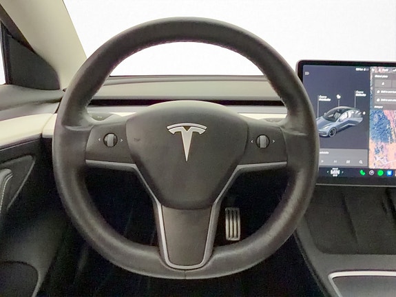 Tesla Model 3 21 of 30