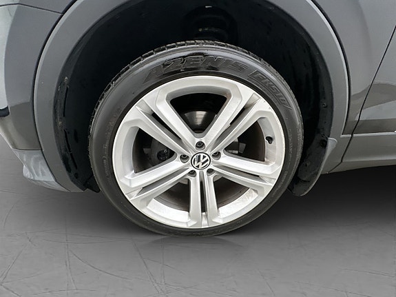 Volkswagen Tiguan 27 of 30