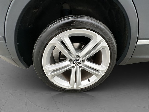 Volkswagen Tiguan 29 of 30