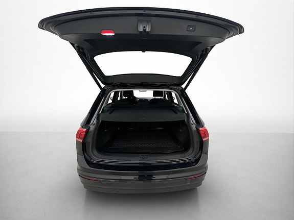 Volkswagen Tiguan 25 of 30