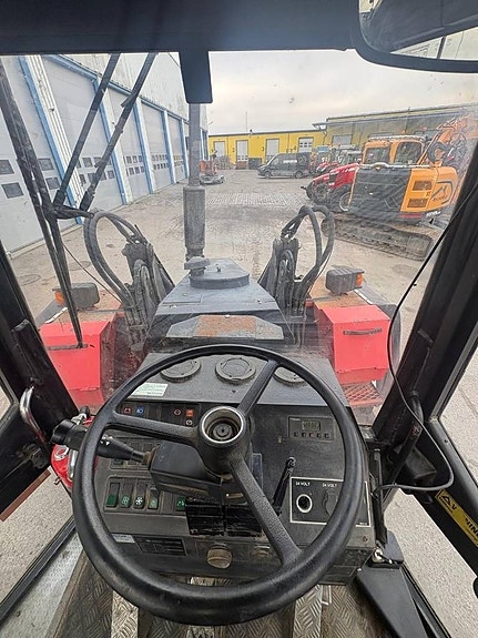 Huddig 960 C6 gårdsmaskin med skördar-aggregat 3 of 9