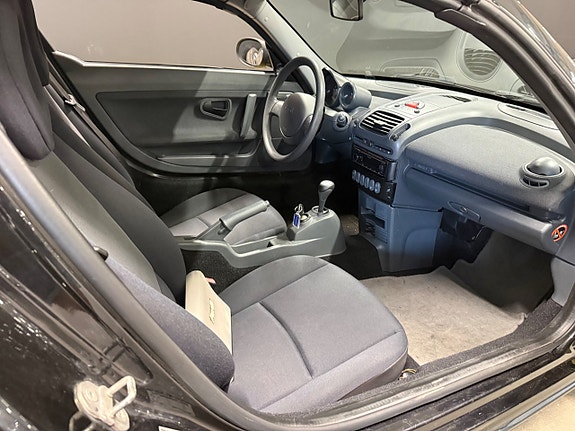 Smart Roadster 13 of 16
