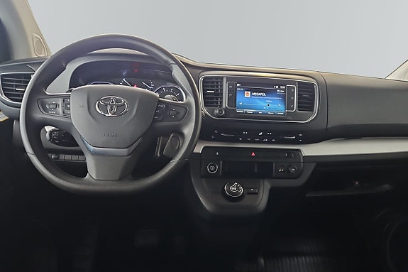 Toyota Proace Verso 8 of 17