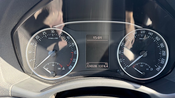 Skoda Octavia 7 of 9