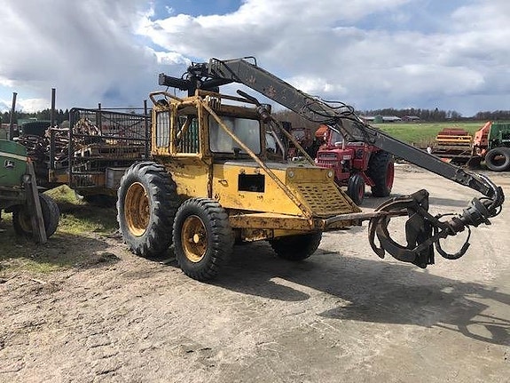 Skogsmaskin BM350