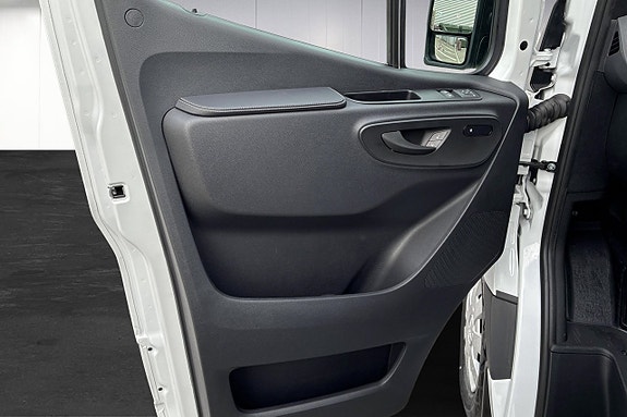 Mercedes-Benz eSprinter 420 20 of 20