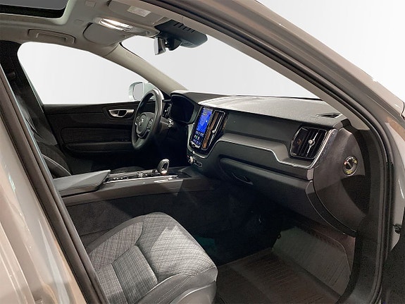 Volvo XC60 5 of 19