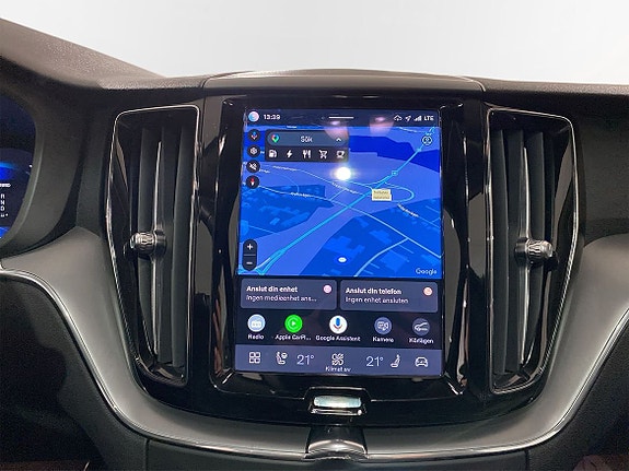 Volvo XC60 13 of 19