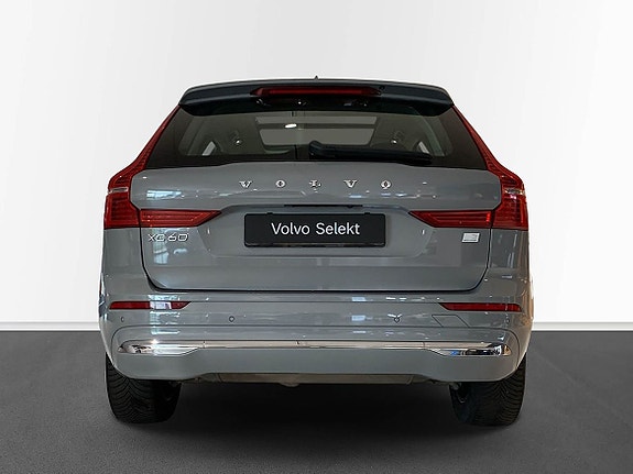 Volvo XC60 8 of 19