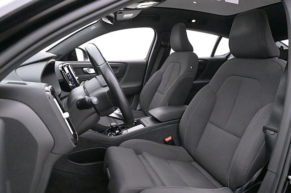 Volvo C40 9 of 27