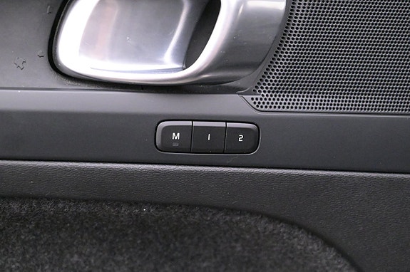 Volvo C40 10 of 27