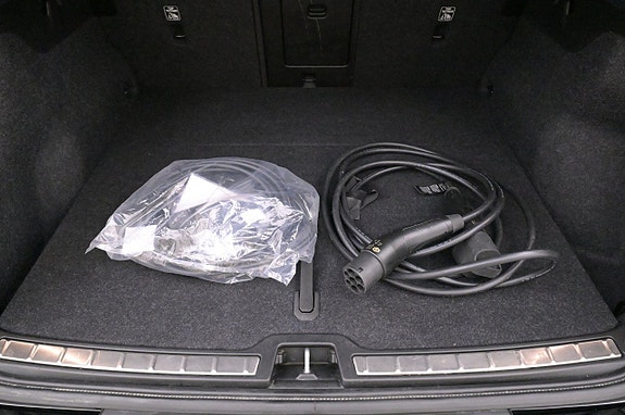 Volvo C40 24 of 27