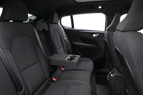 Volvo C40 20 of 27