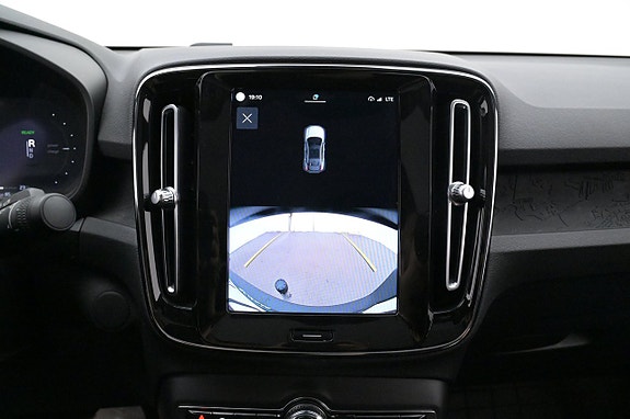 Volvo C40 11 of 27