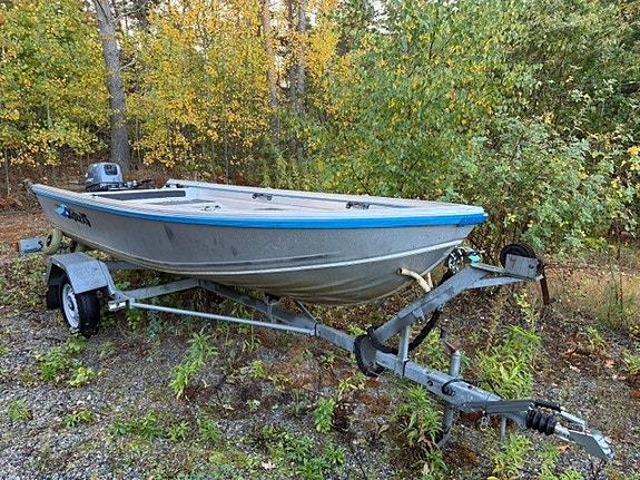 Buster XS aluminiumbåt med 15HK Yamaha inkl. 80-trailer. 2 of 6
