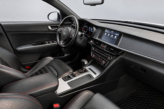 Kia Optima 12 of 28