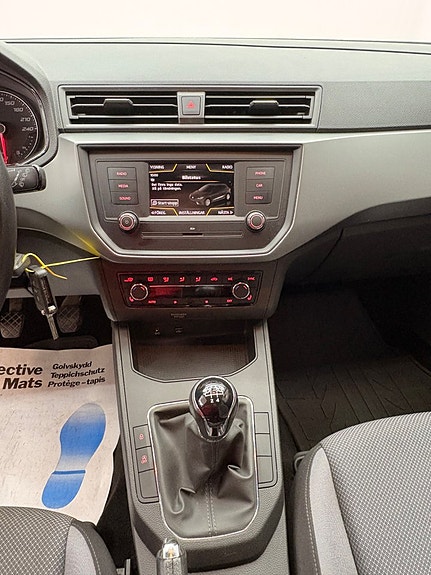 Seat Ibiza 12 of 16