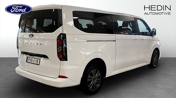 Ford Custom Tourneo 2 of 12