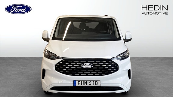 Ford Custom Tourneo 8 of 12