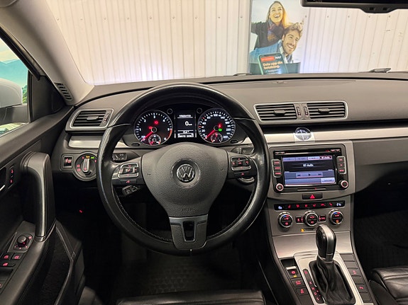 Volkswagen Passat 9 of 19