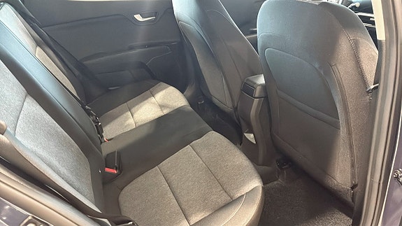 Kia Stonic 5 of 9