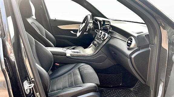 Mercedes-Benz GLC220 d 3 of 9