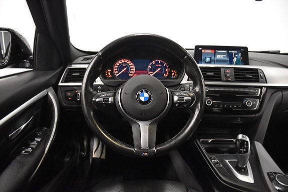BMW 320 2 of 20
