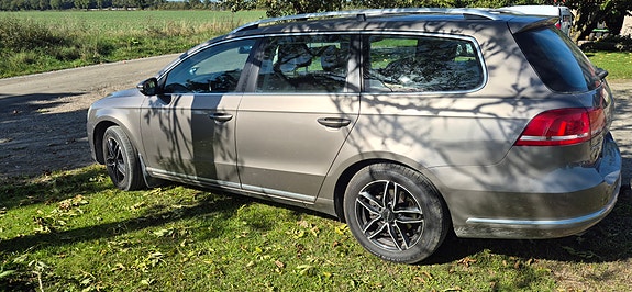 Volkswagen Passat 5 of 6