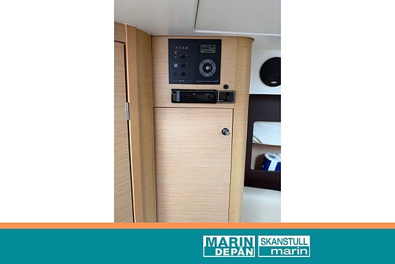 Beneteau Monte Carlo 32 med 2 x Volvo Penta D3-190 - 2008 9 of 10