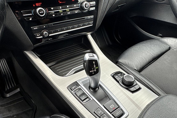 BMW X3 9 of 17