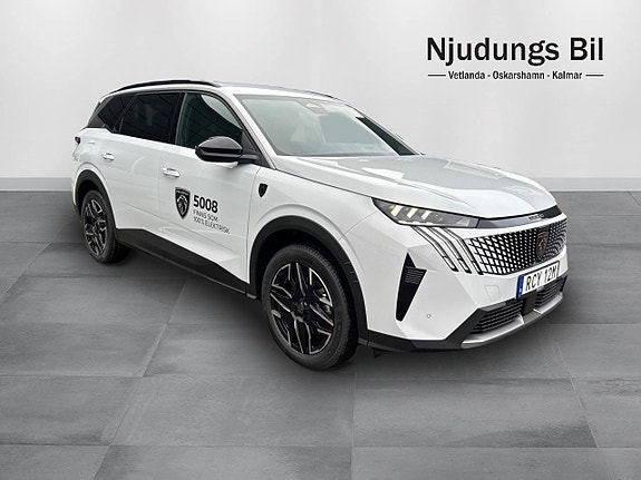 Peugeot 5008 4 of 10