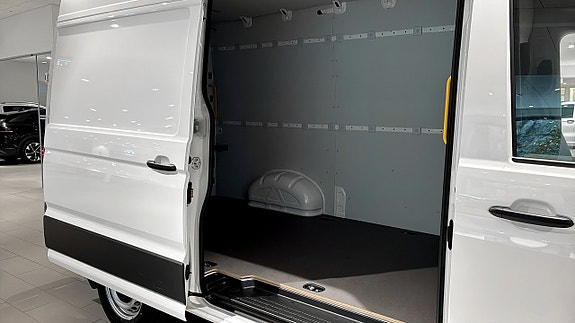 Volkswagen Crafter 11 of 12