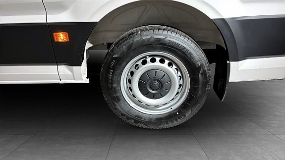 Volkswagen Crafter 6 of 12