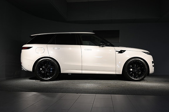 Land Rover Range Rover Sport 7 of 21