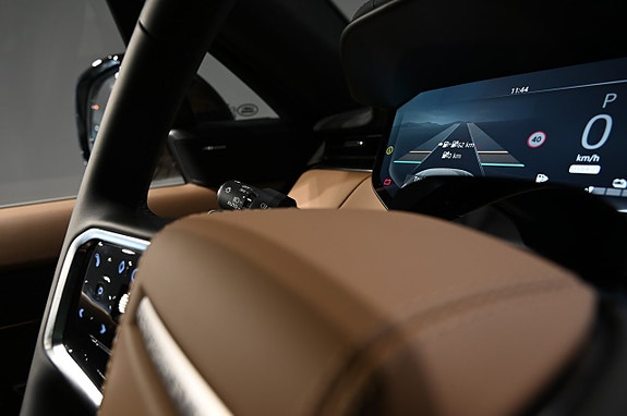 Land Rover Range Rover Sport 15 of 21