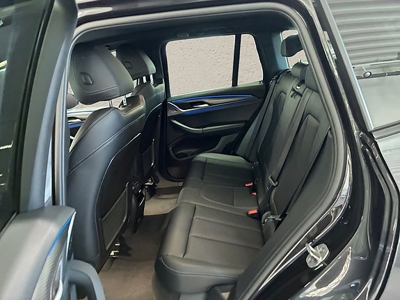 BMW X3 7 of 7