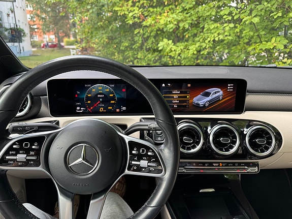 Mercedes-Benz A180 12 of 23